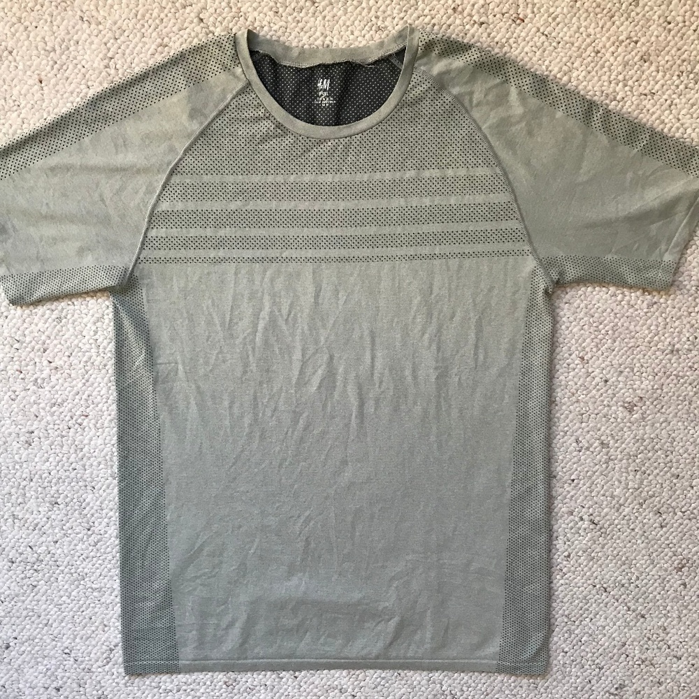 H&M Seamless Sport T-Shirt Medium